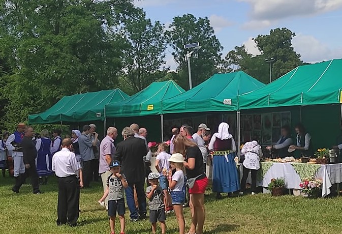 Stoiska gastronomiczne i promocyjne