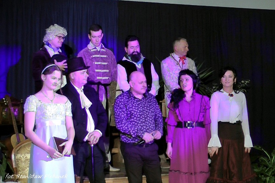 Fragment przedstawienia Grupy Teatralnej z Ryglic