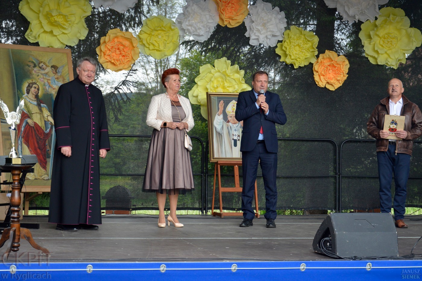 Proboszcz w Ryglicach, dyrektor CKPiT, burmistrz Ryglic