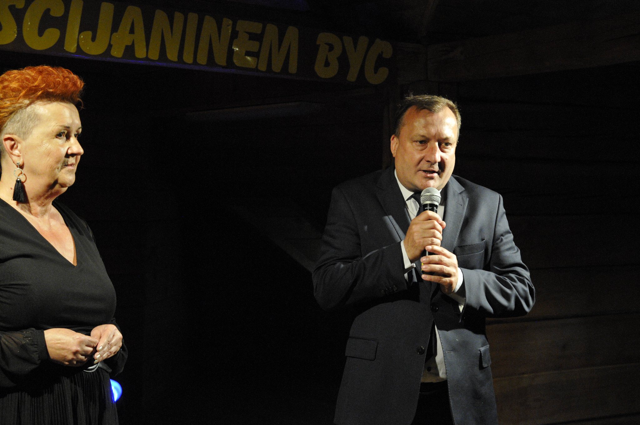 Otwarcie konkursu- przemówienie burmistrza Ryglic Pawła Augustyna i dyrektor CKPiT w Ryglicach Teresy Lisak