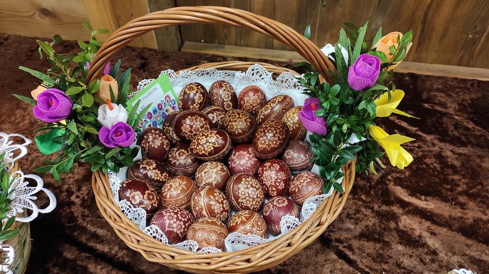 Przykładowe pisanki wykonane metodą rytownicza