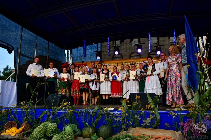 Dożynki w Ryglicach - konkurs wieńców powiatowych - laureaci