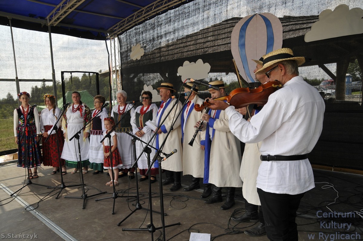 Na scenie Kapela spod Kokocza