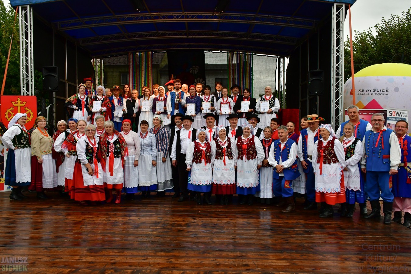 Uczestnicy konkursu O Złotą Podkowę Pogórza