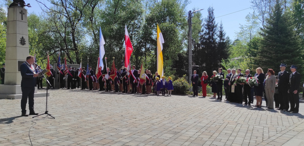 Uroczystości 3 Maja na Placu św. Katarzyny w Ryglicach