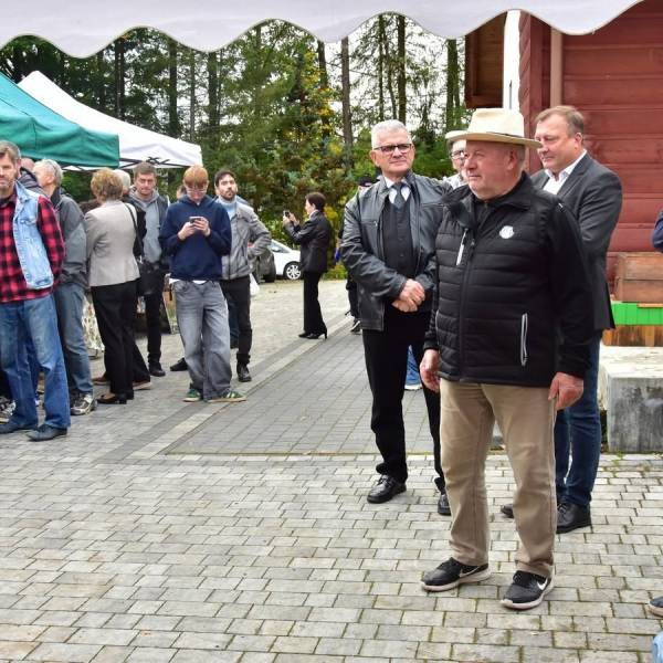 Miodobranie w Woli Lubeckiej za nami